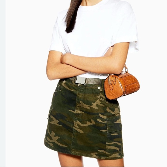Topshop camp mini skirt - Picture 2 of 8